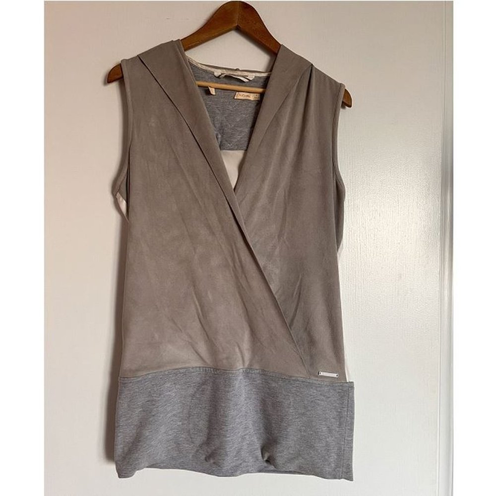 Blanc Noir. Suede and silk hooded vest. Size Small.